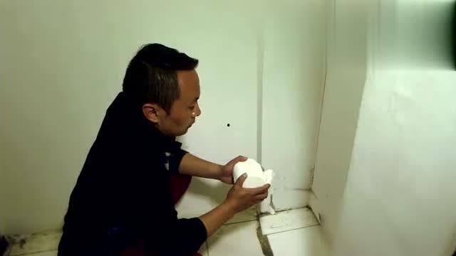 两男子搞笑吃瓜视频,欢乐瞬间引网友热议