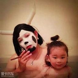 父女吃瓜照片大全真实视频,父女吃瓜瞬间，温馨瞬间定格