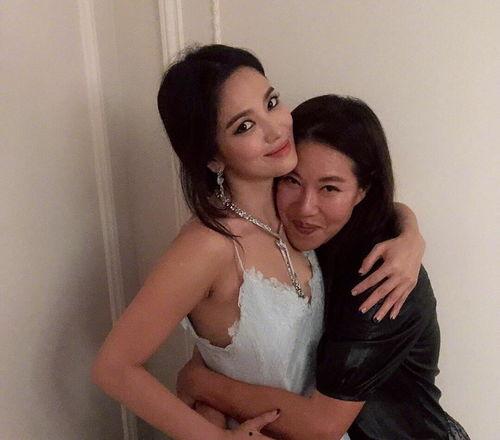 乔妹怕疼吃瓜视频,勇敢吃瓜不怕疼！