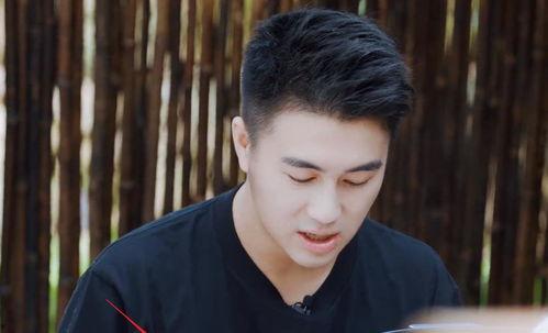 吃瓜夫妇何猷君视频,甜蜜互动引网友热议