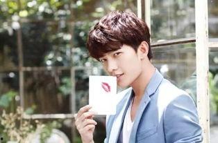 杨洋吃瓜解说大全视频,揭秘娱乐圈幕后故事