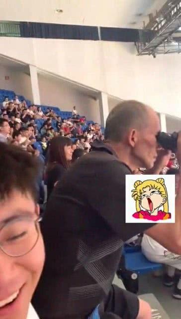 吃瓜球迷搞笑视频大全集