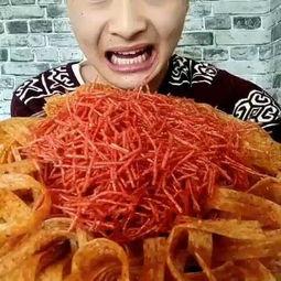 小瓜和小东东吃辣条视频,小瓜与小东东的味蕾冒险之旅