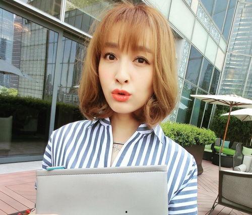 吴昕吃瓜女孩视频播放全集,揭秘娱乐圈幕后故事