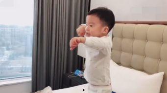 妈妈和儿子的吃瓜视频,温馨亲子时光记录