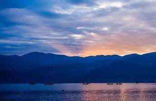 邛海17度吃瓜视频,瓜果飘香尽享清凉时光